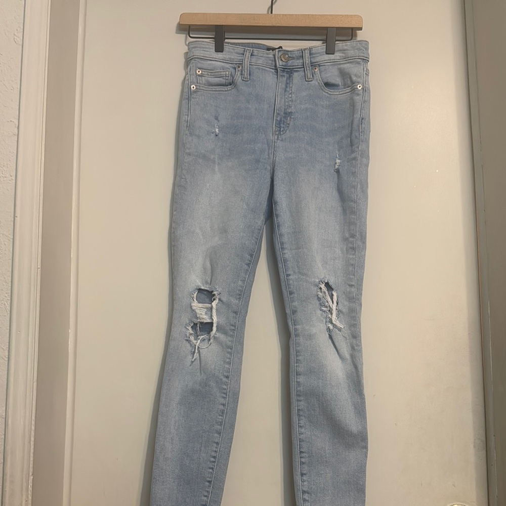 Gap distressed high rise legging